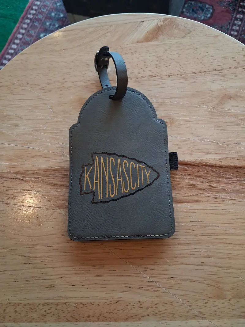 Arrowhead Kingdom Golf Bag Tag – Yellow & Grey Durable Design 1