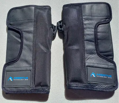 At1 Gel-Padded Cuff Gloves For Enhanced Comfort 1