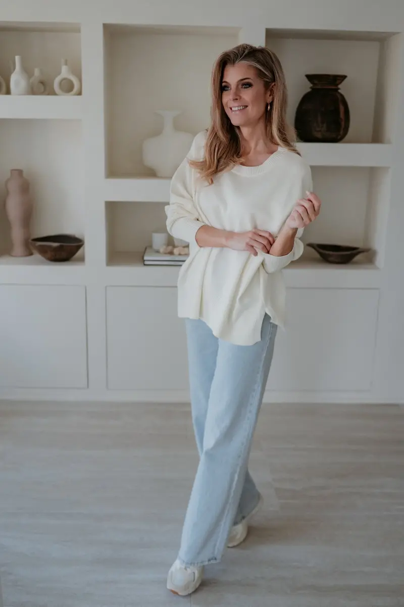 Bevuni Oversized Knit Sweater In Ecru 1