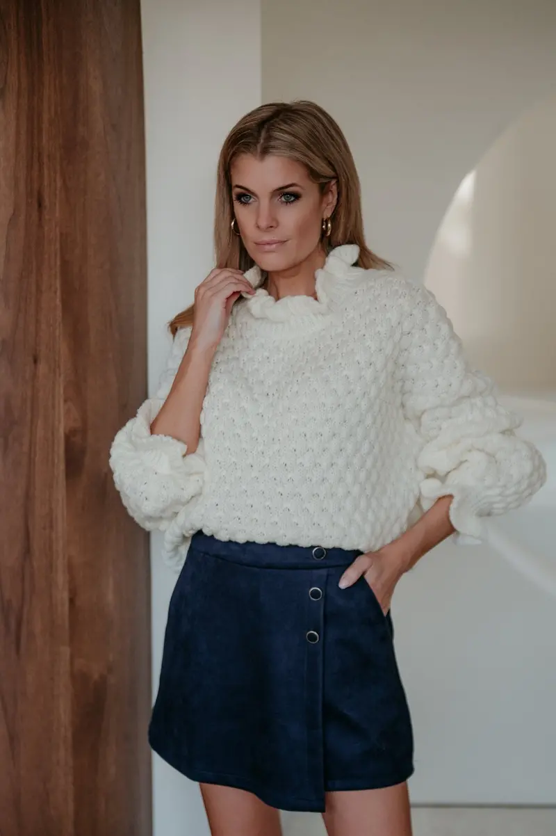 Dentori Lightweight Knit In Ecru Cream 1