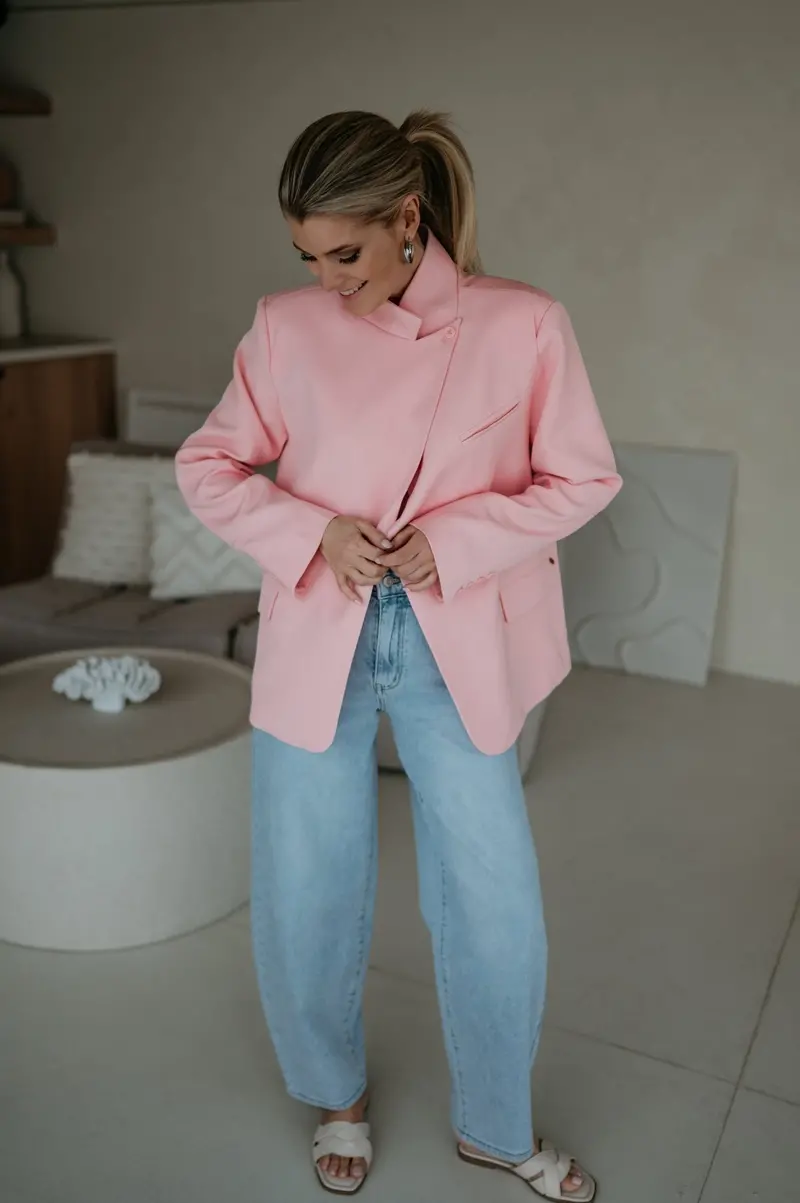 Dieci Feminine Rose-Toned Cropped Blazer 1