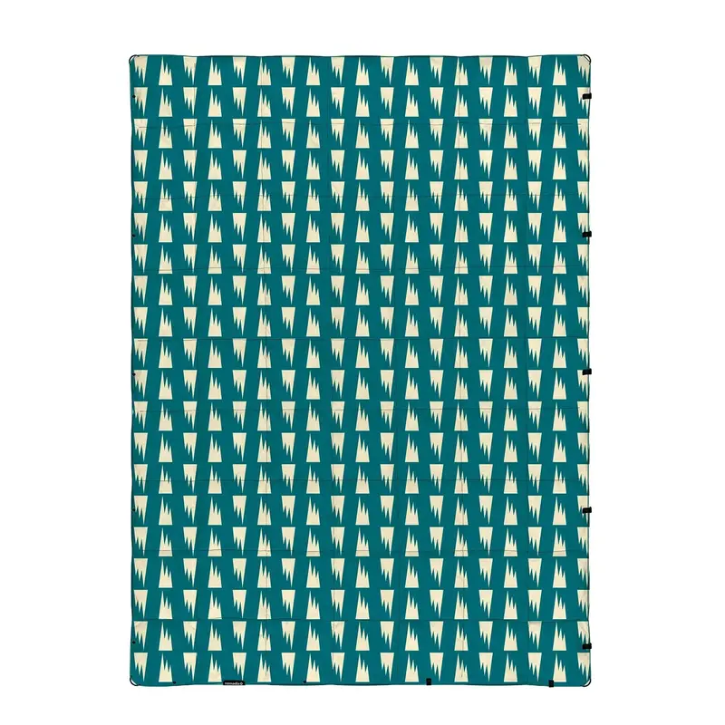 Graphene-Infused Puffer Throw Blanket 1
