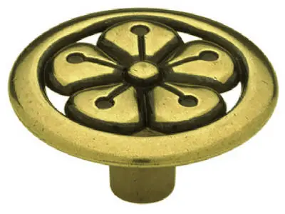 Lancaster Flower-Design Round Cabinet Knob – 1-3/8-Inch 1