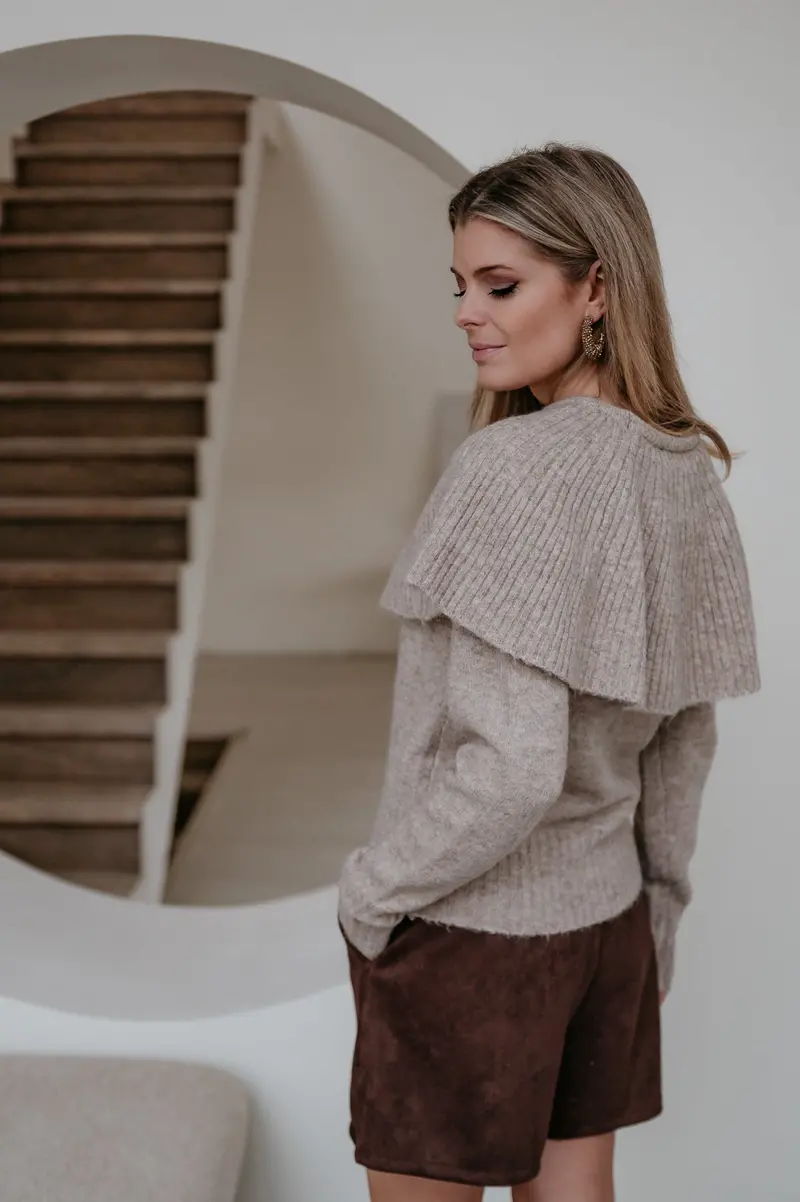 Romeso Beige Lightweight Knit Sweater 1