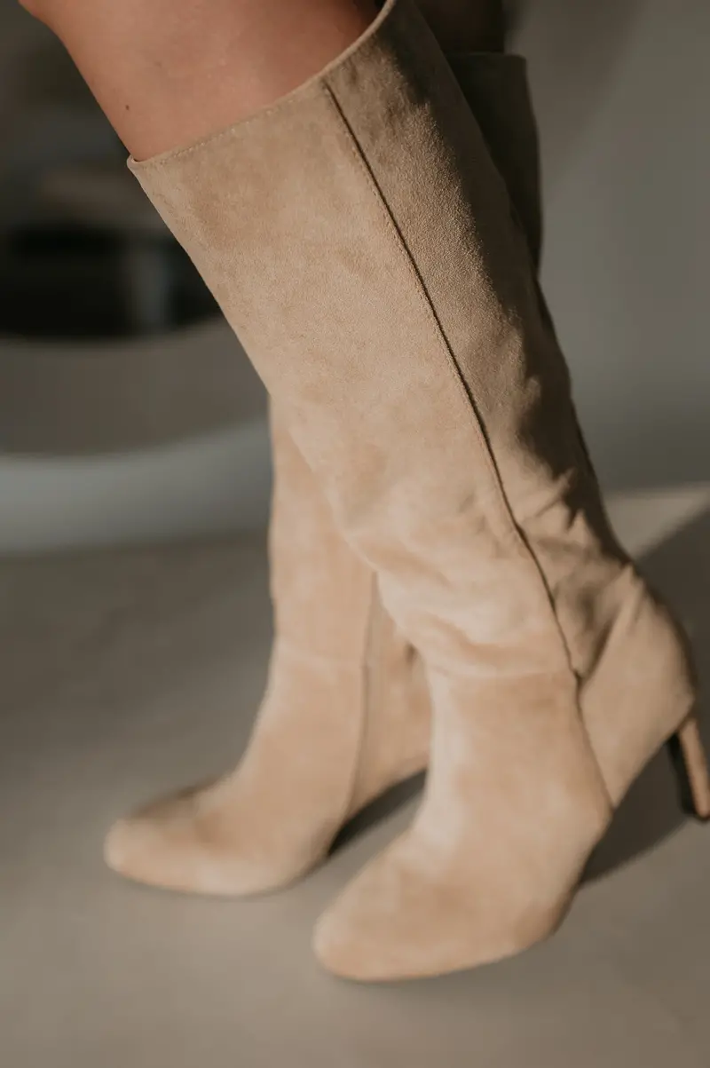 Vevolo Beige Ankle Boots 1