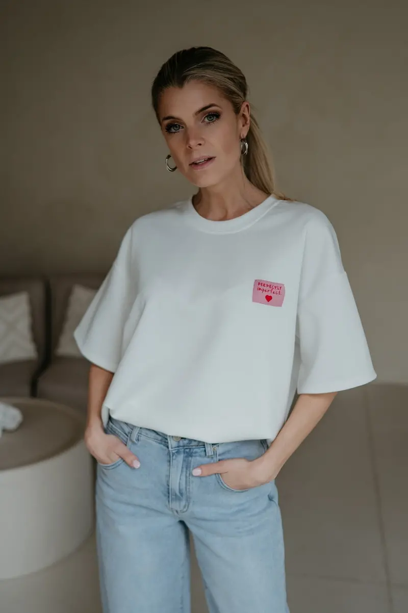 Zinie Minimalist White Cotton T-Shirt 1