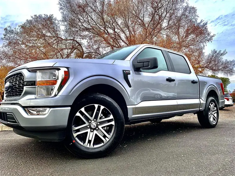 Ici T2206-304M Stainless Steel Rocker Panel Trim Molding 1